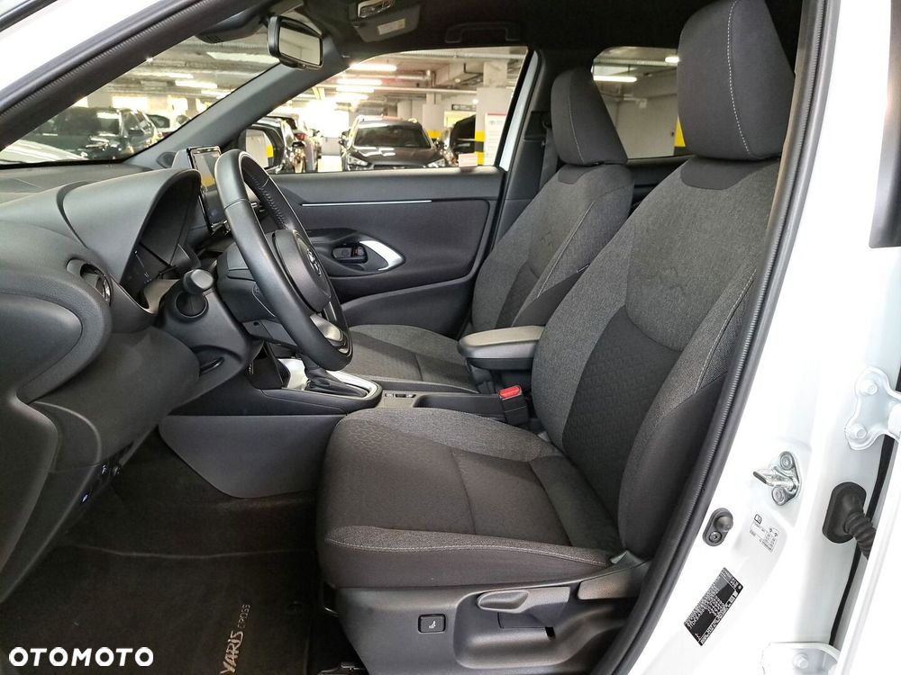 Toyota Yaris Cross Hybrid 1.5 Comfort - 12