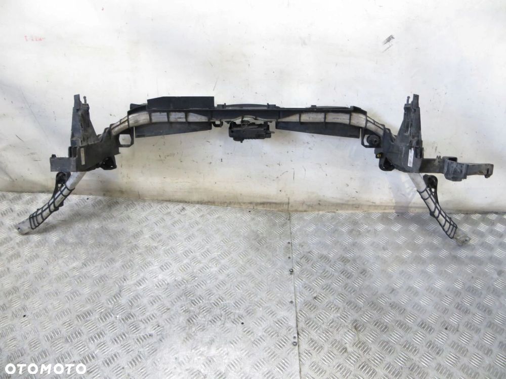 MERCEDES CLA W117 PAS PRZEDNI WZMOCNIENIE 12- - 6