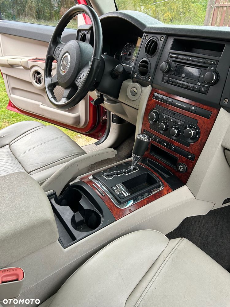 Jeep Commander - 8