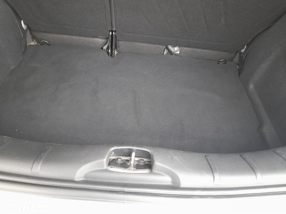 Citroën C3 1.6 BlueHDi Feel S&S - 10