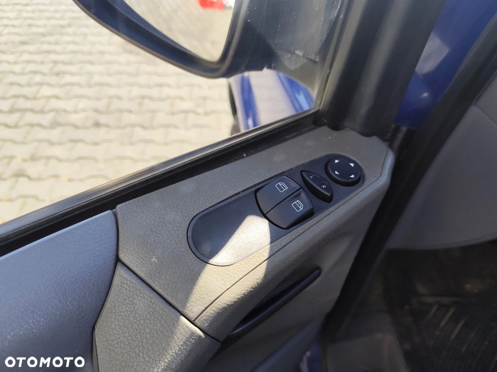 Mercedes-Benz Vito - 12