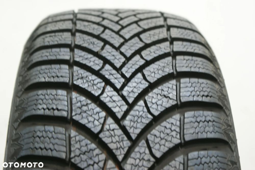 185/60R15 SEMPERIT SPEED-GRIP 5 , 8,3mm 2023r (A 8858) - 1