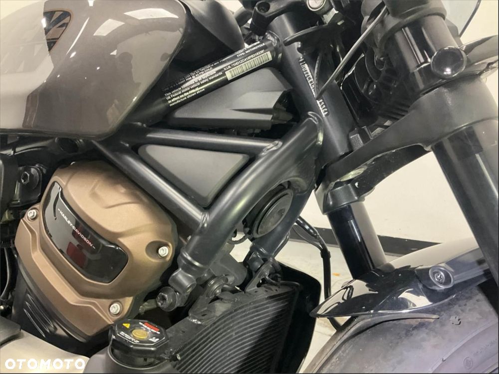 Harley-Davidson Sportster - 8