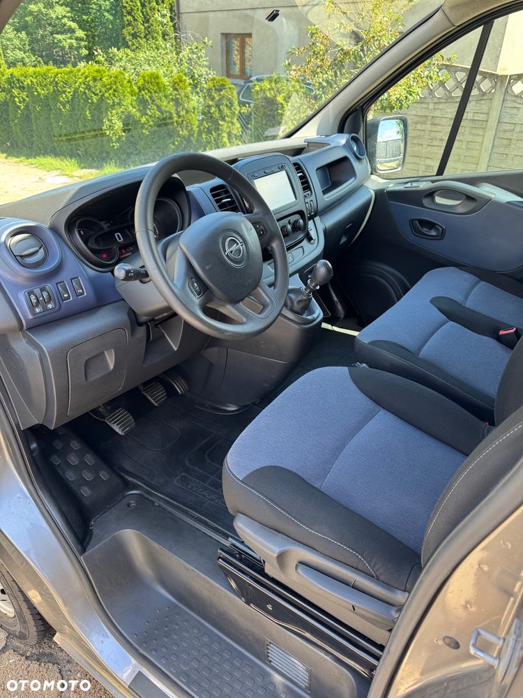 Opel VIVARO - 2