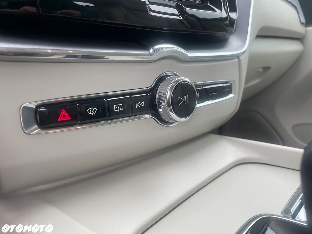 Volvo XC 60 D5 SCR AWD Inscription - 35