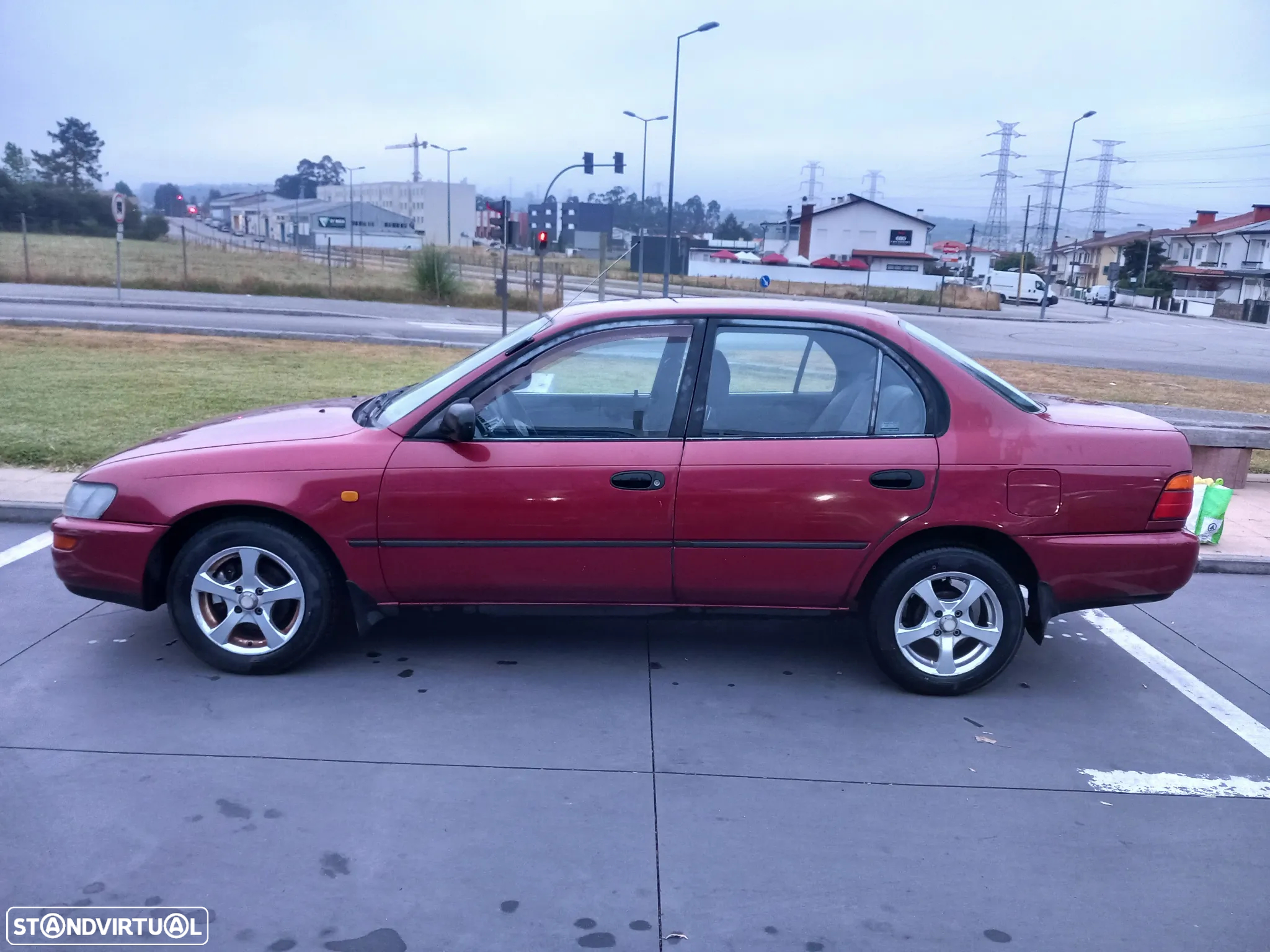 Toyota Corolla Sedan 1.3 XLi - 3