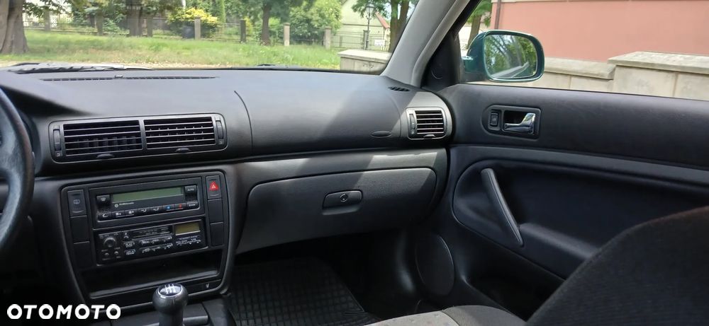 Volkswagen Passat - 21