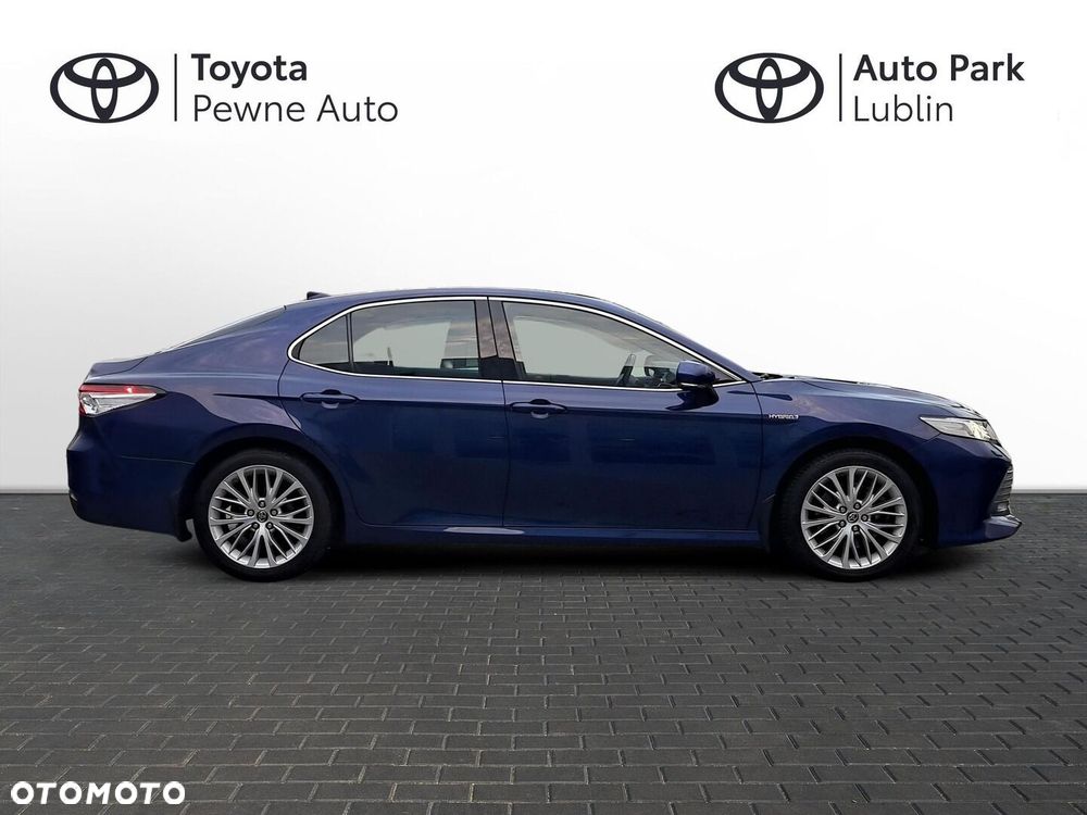 Toyota Camry 2.5 Hybrid Executive CVT - 6