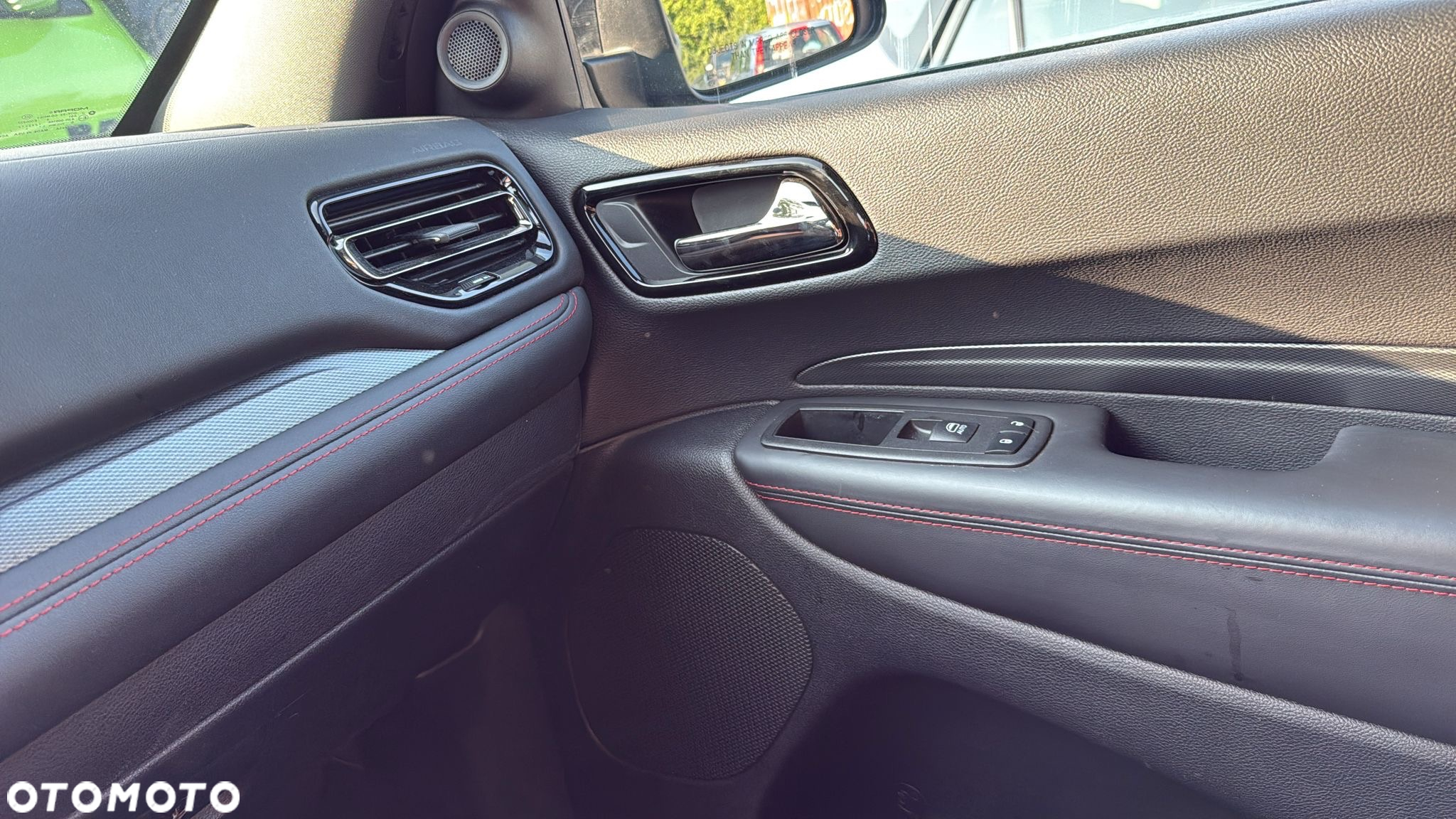Dodge Durango - 12