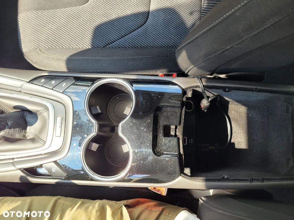 Ford Mondeo 2.0 TDCi Titanium - 17