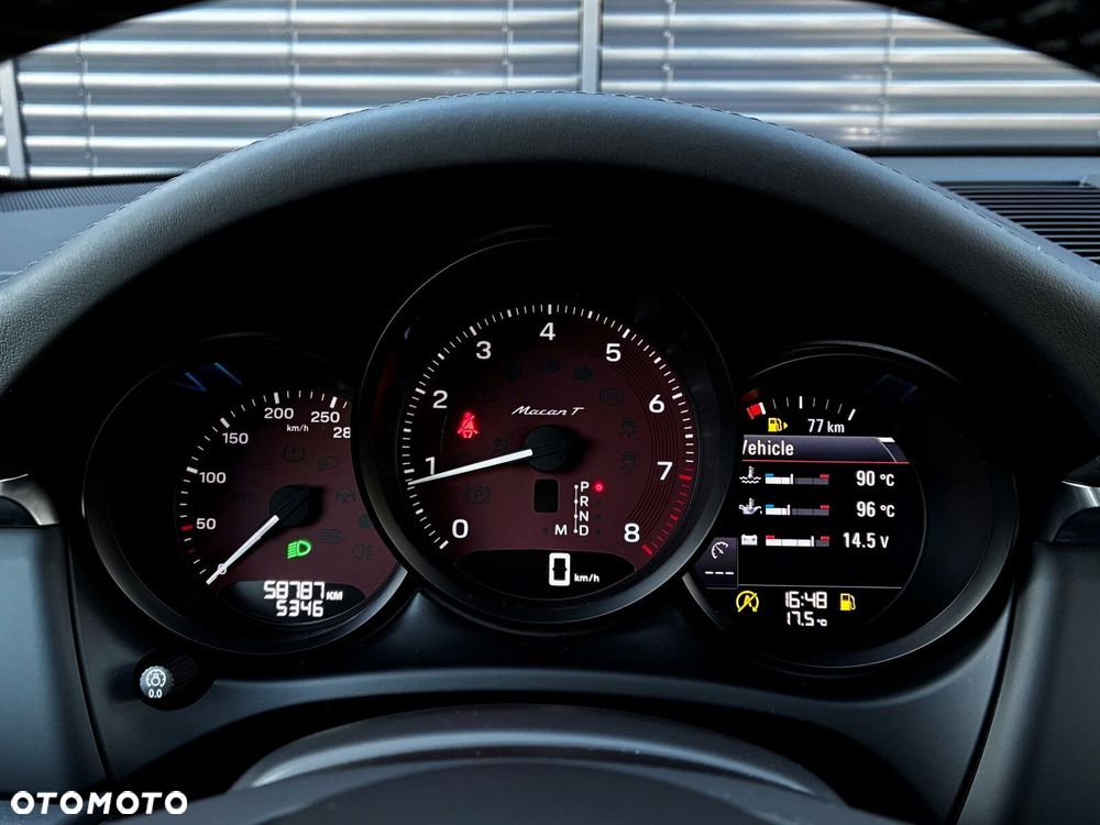 Porsche Macan - 29