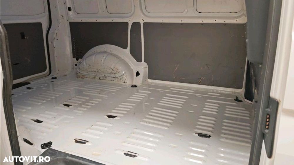 Volkswagen Transporter T5 - 4
