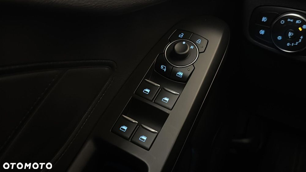 Ford Focus 1.5 EcoBlue Titanium X - 24