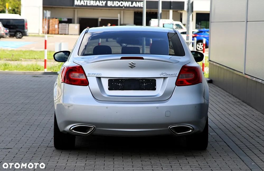 Suzuki Kizashi - 8