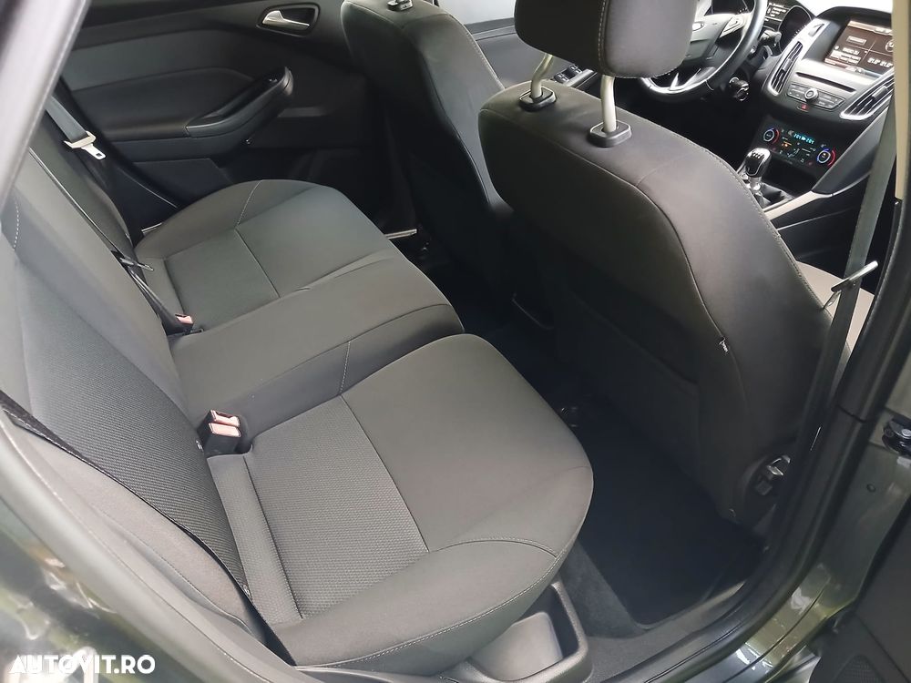 Ford Focus 1.6 TDCi DPF Trend - 14