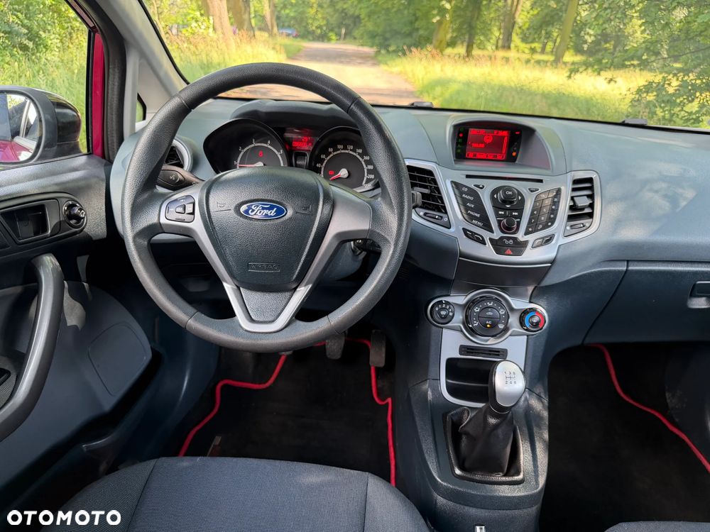 Ford Fiesta 1.25 SYNC Edition - 21