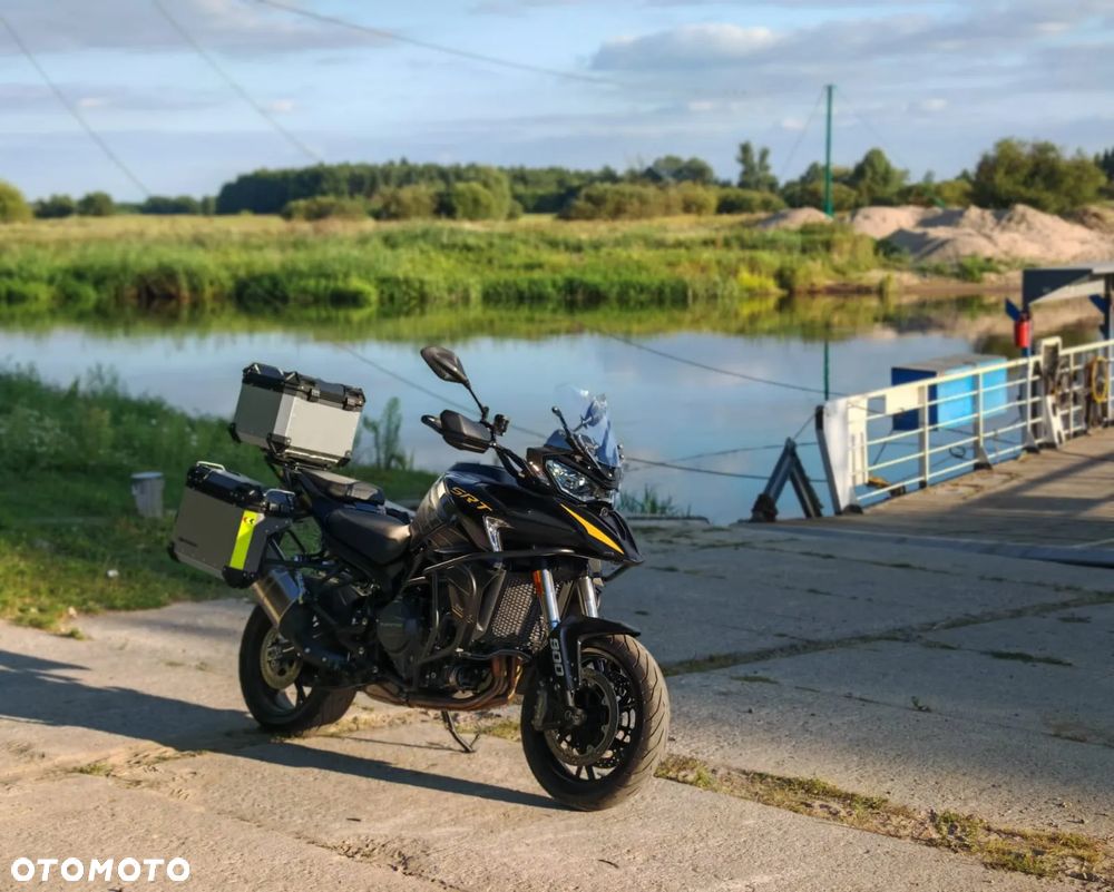 QJMOTOR 900 S - 13