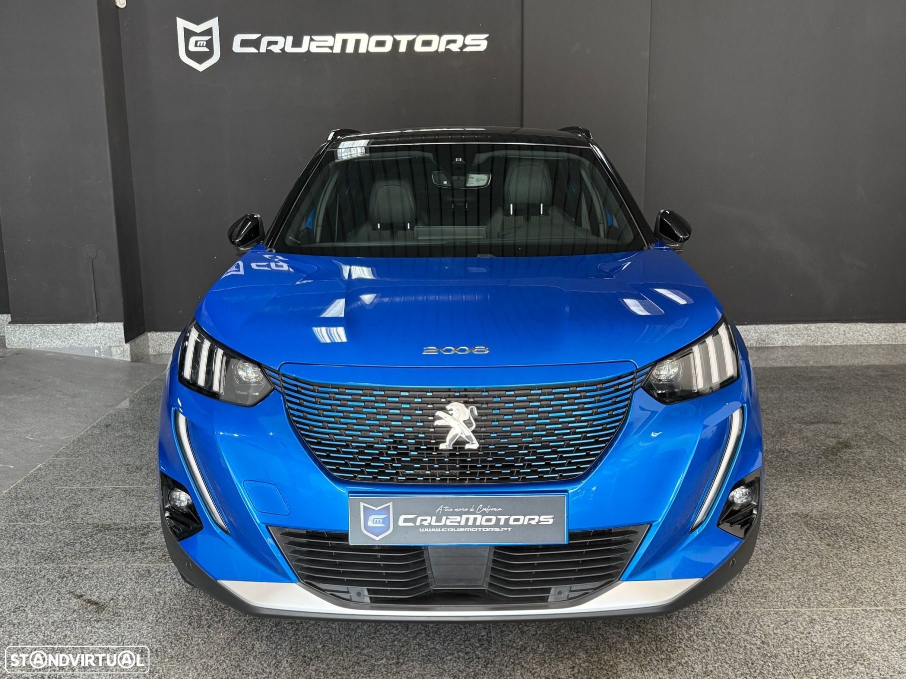 Peugeot e-2008 50 kWh GT - 2