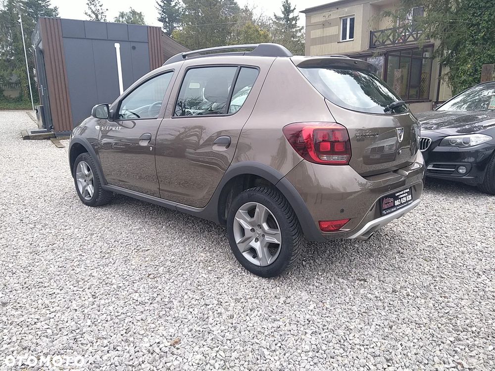 Dacia Sandero Stepway TCe 90 (S&S) Celebration - 5