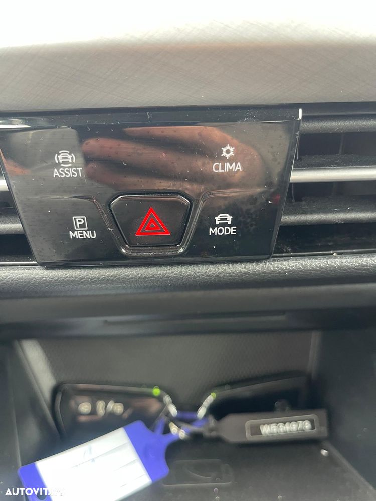 Volkswagen Golf 2.0 TDI DSG Style - 8