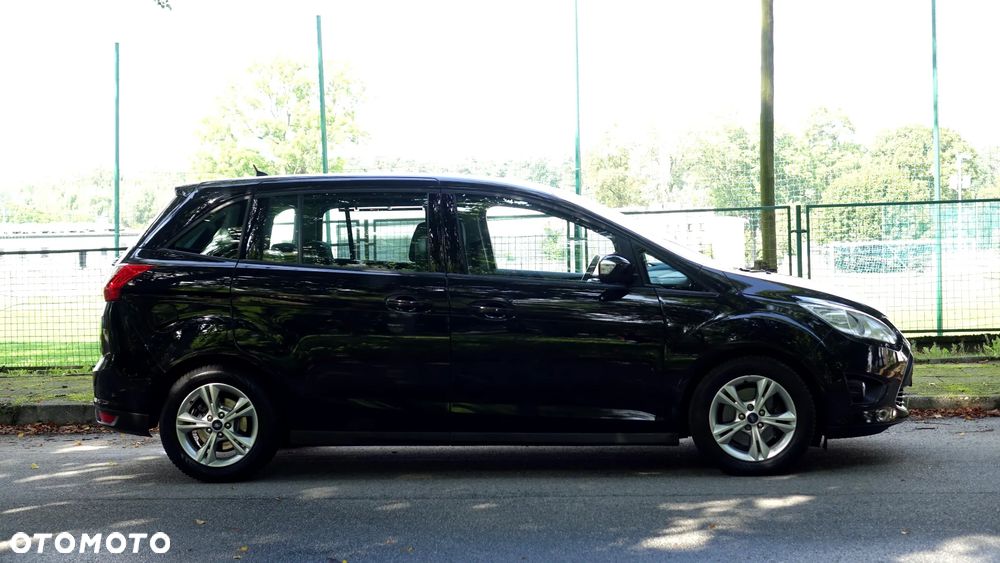 Ford Grand C-MAX - 36