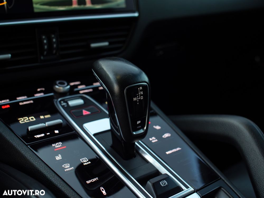 Porsche Cayenne S - 7