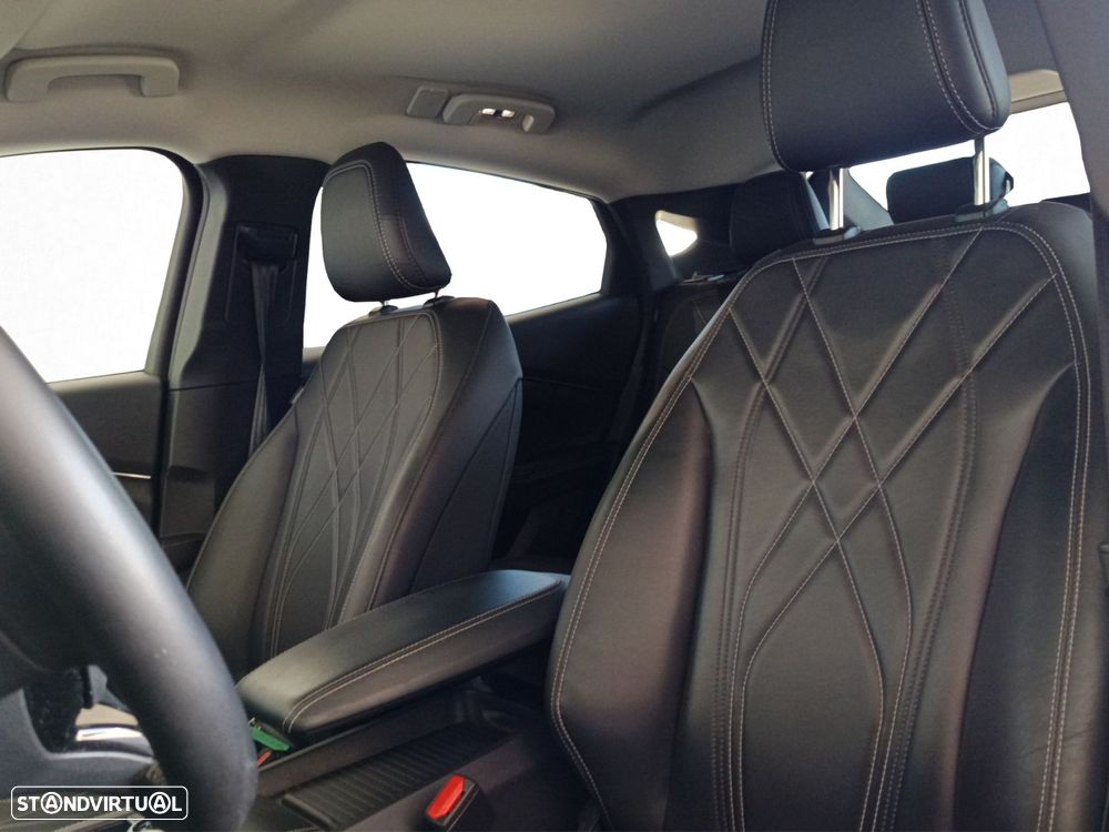 Ford Mustang Mach-E Standard - 34