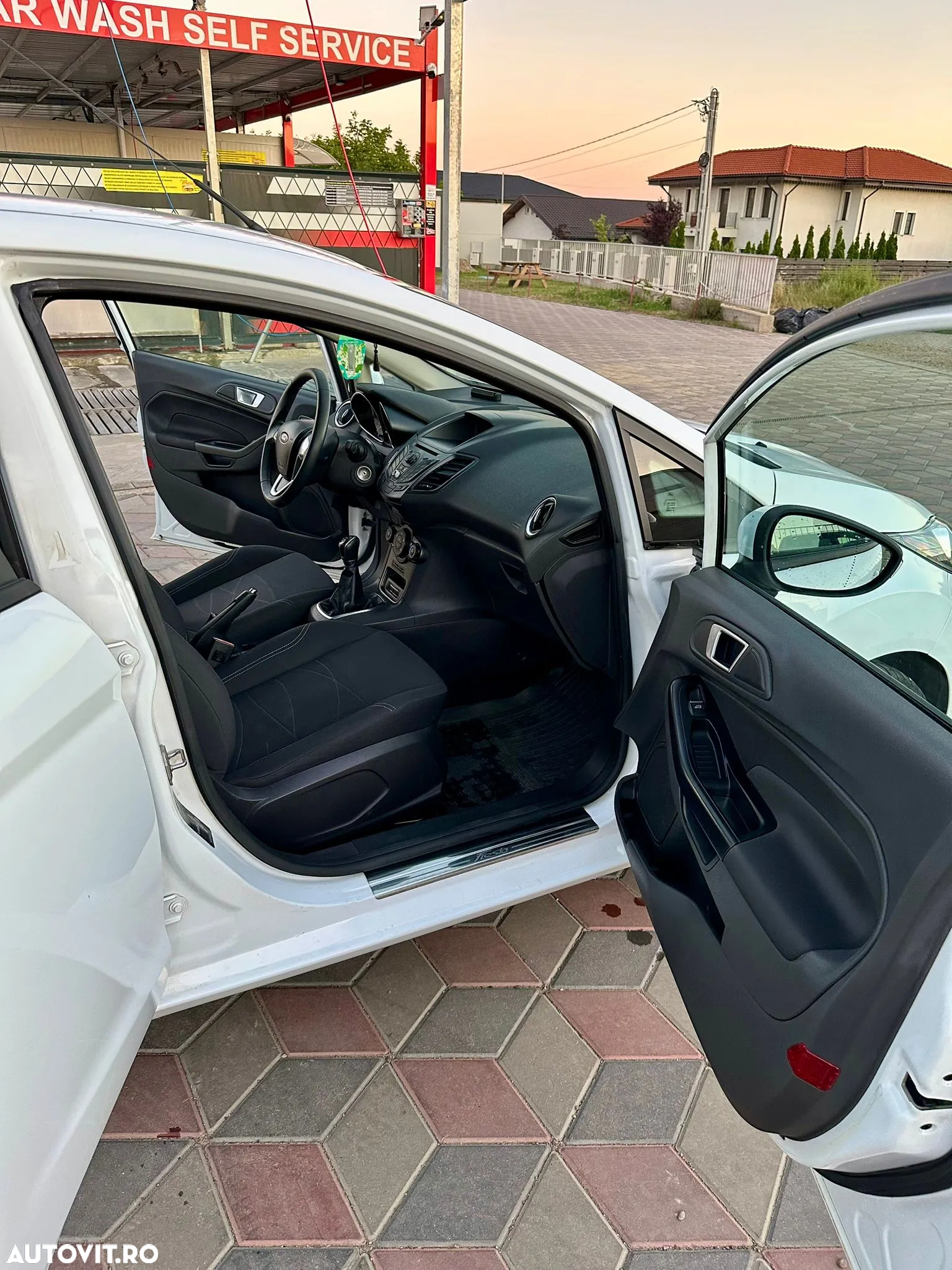 Ford Fiesta 1.0 Start Stop Titanium - 10