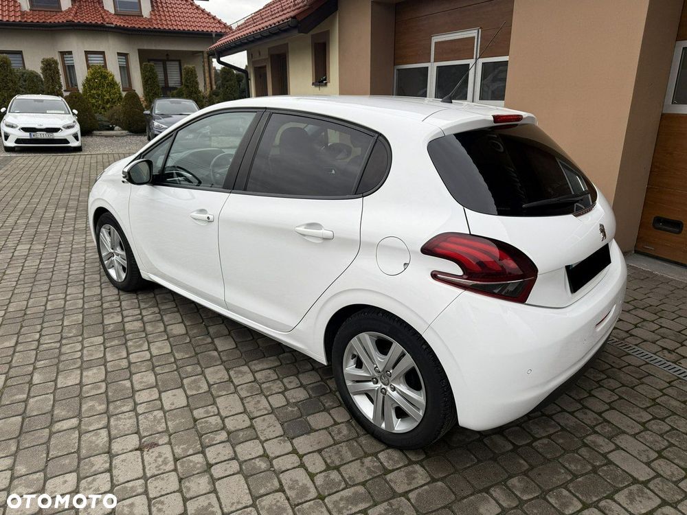 Peugeot 208 1.2 VTi Style - 9