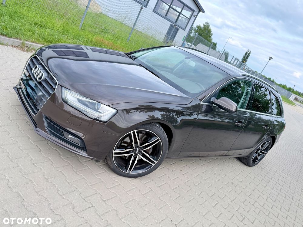 Audi A4 Avant - 1