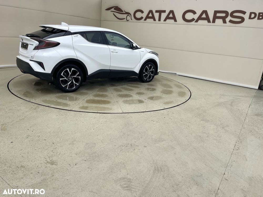 Toyota C-HR Hybrid Club - 16