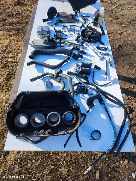 Yamaha FZ6 (2004–2009) części uchwyt przewód dekielek wiatrak silnik - 2