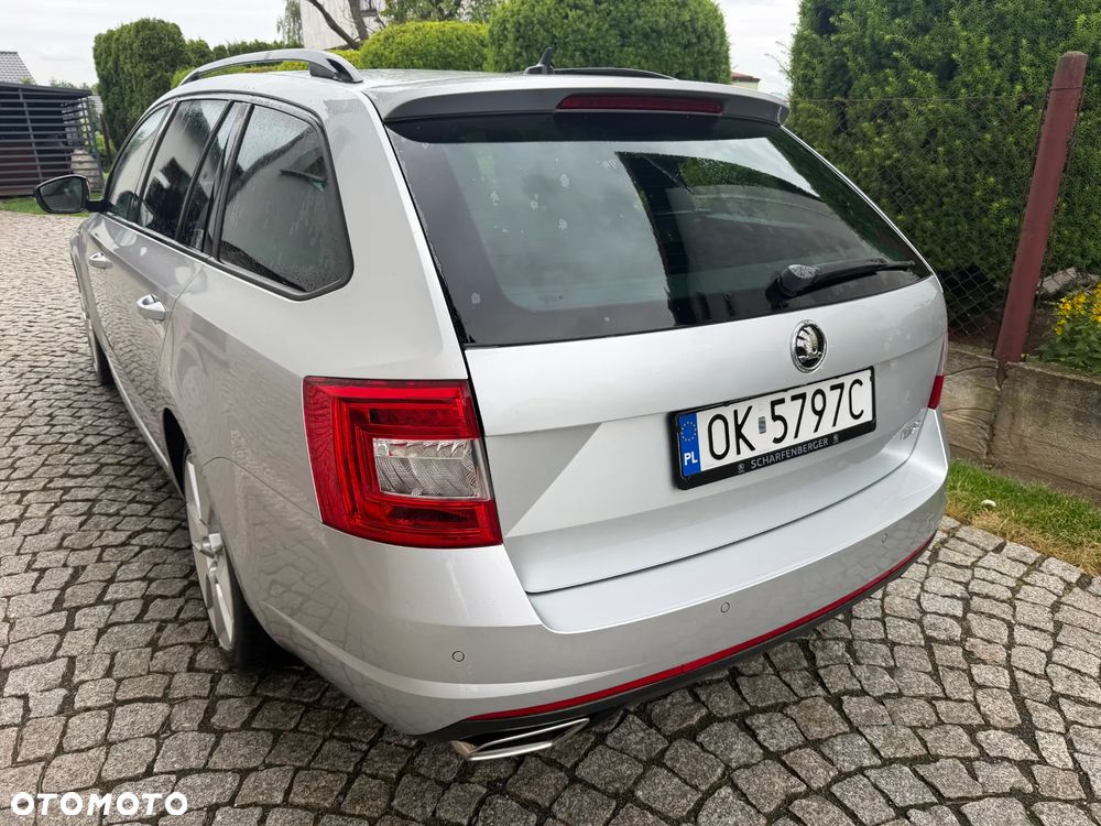 Skoda Octavia 2.0 TDI RS DSG - 7