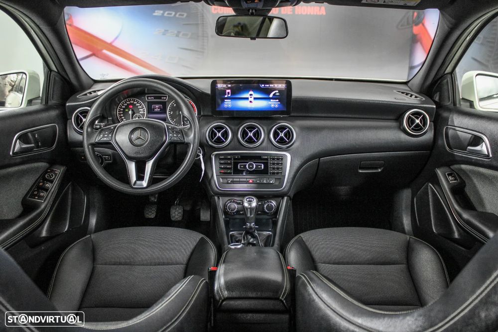 Mercedes-Benz A 180 CDI (BlueEFFICIENCY) Urban - 4