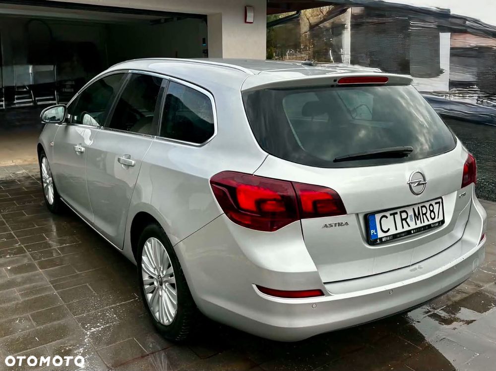 Opel Astra 1.7 CDTI DPF Sport - 2