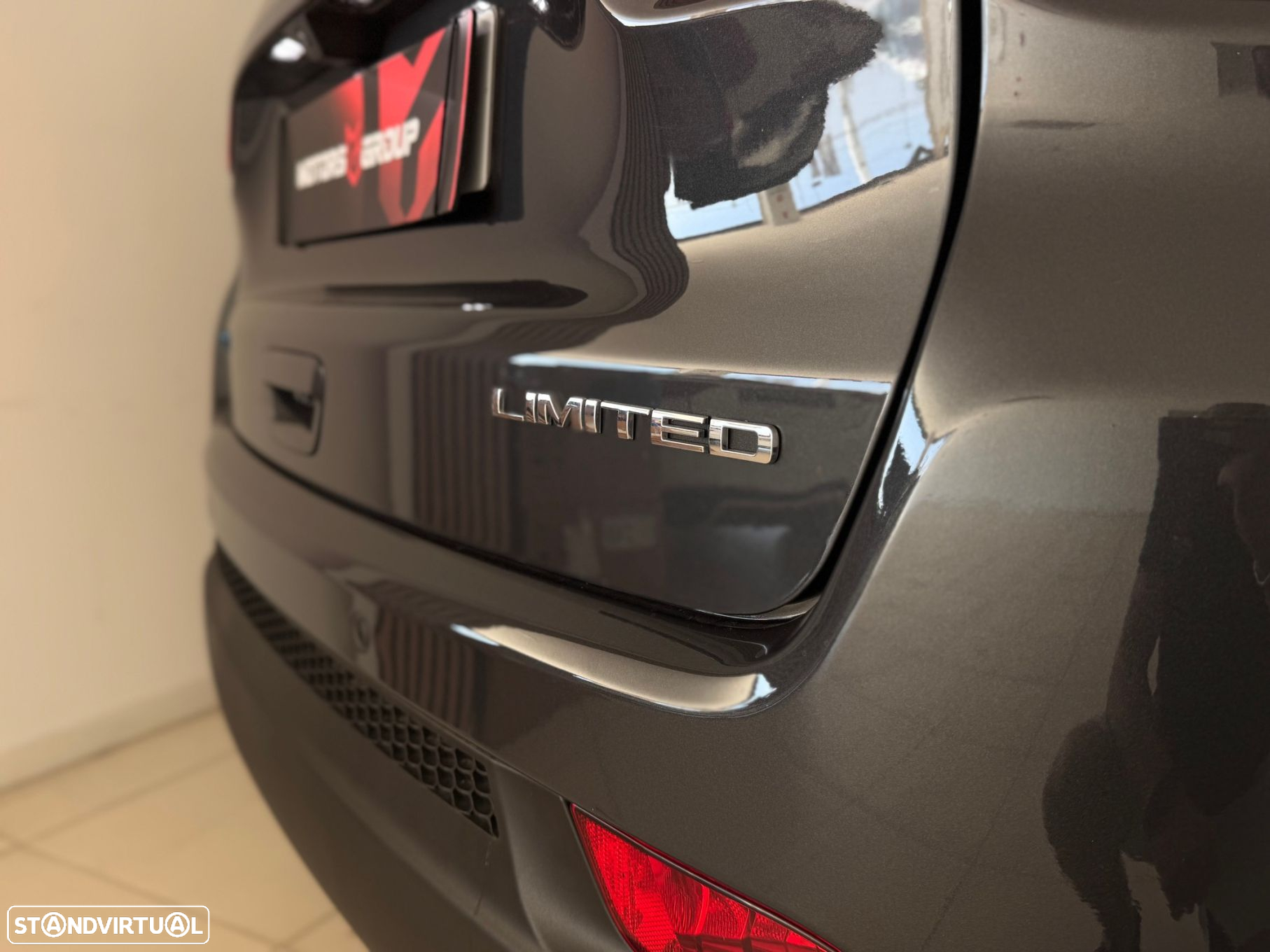 Jeep Compass - 34