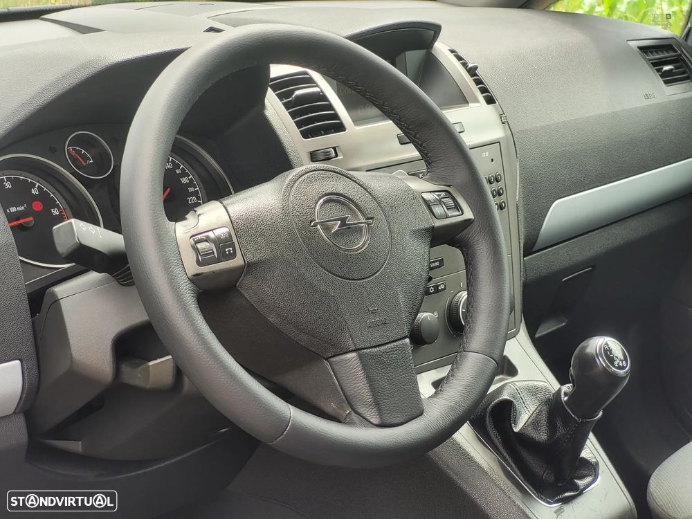 Opel Zafira 1.9 CDTi Cosmo - 12