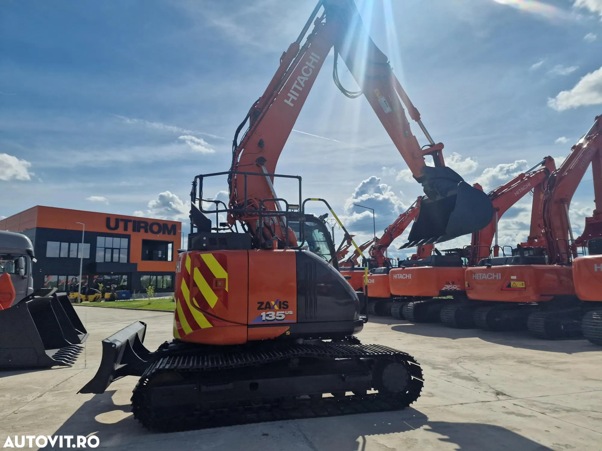 Hitachi ZX135-3.552h, 2020, LAMA NIVELARE, COMPACT in gabarit, CUPLA RAPIDA hidraulica, Int picon, Inst hidr rotire atasamente, Masa operationala 15,7t, ad sapare 6m, Ridica tevi 8,5t, camera spate si 2 laterale, consum 9l/h, sist antifurt, PROMOTIE 86900eur - 14