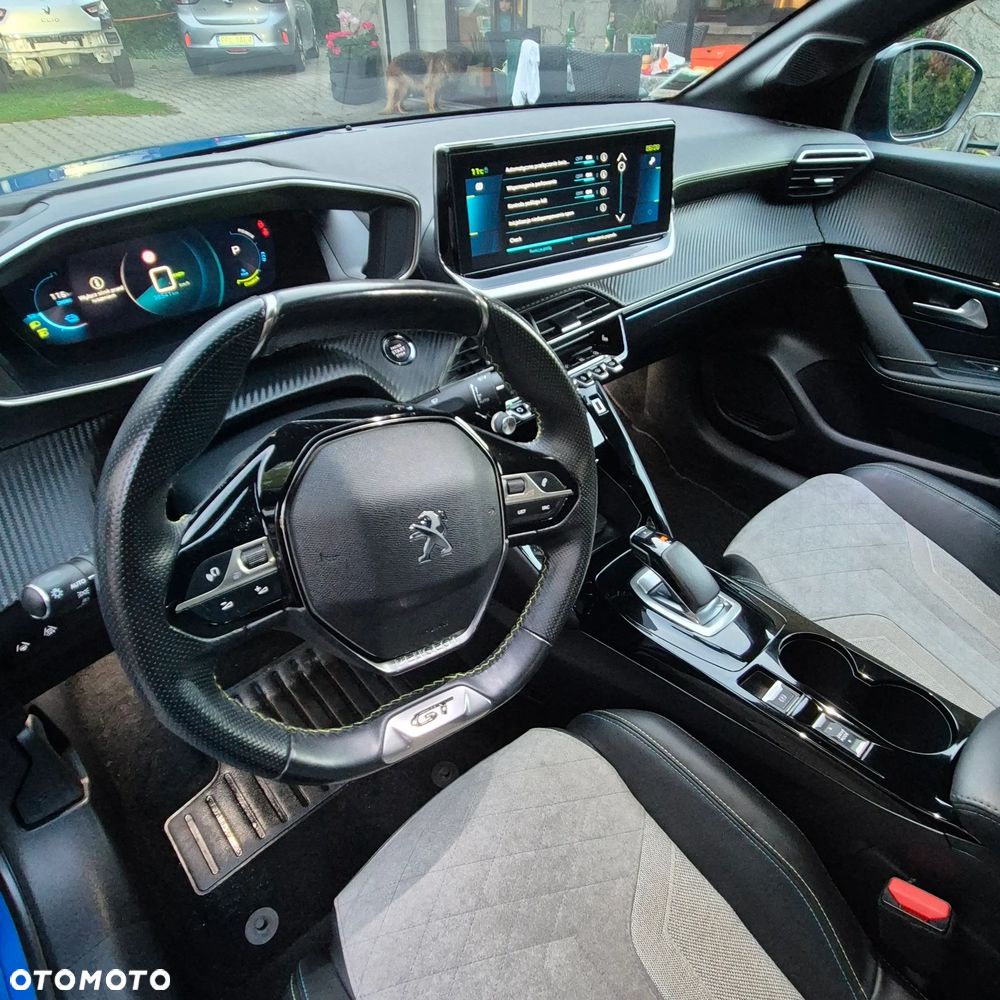 Peugeot 208 - 7