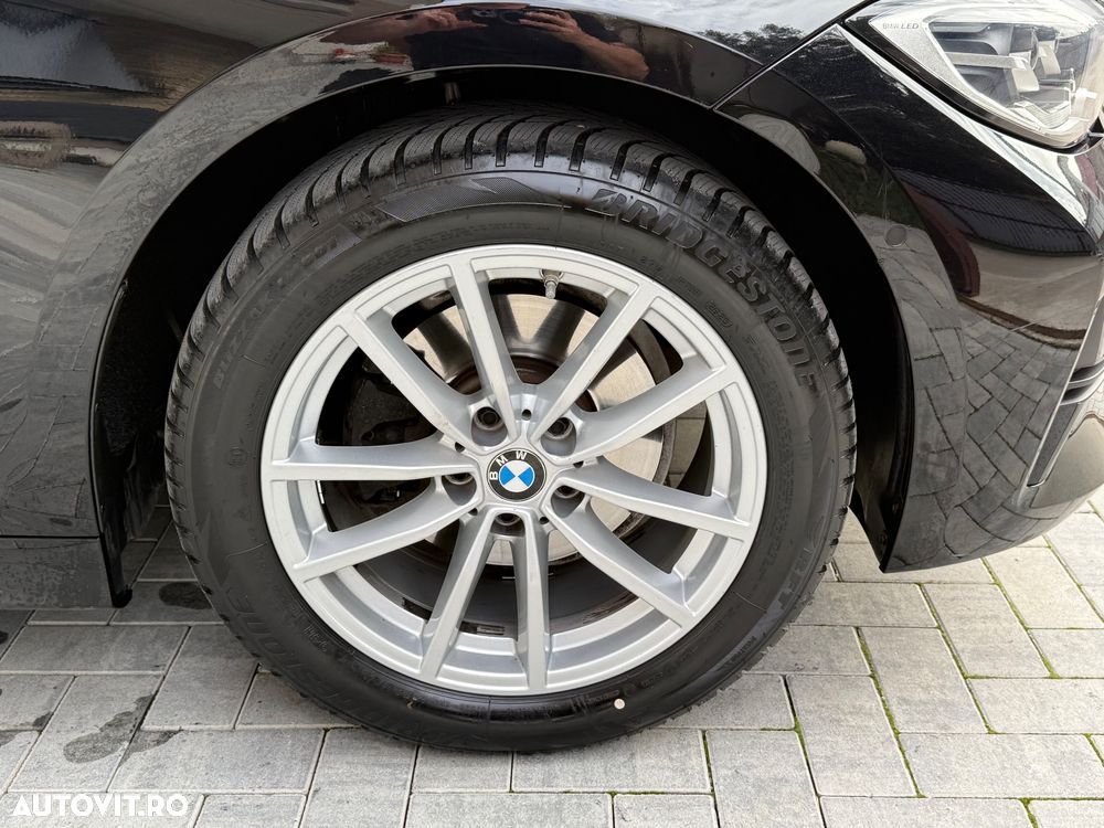 BMW Seria 3 320d xDrive AT MHEV - 20