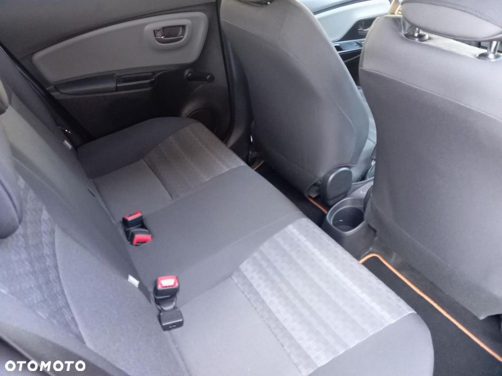 Toyota Yaris - 13