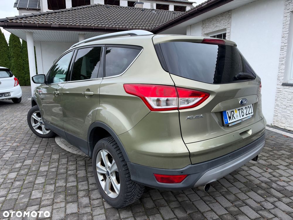 Ford Kuga 2.0 TDCi 2x4 Titanium - 6
