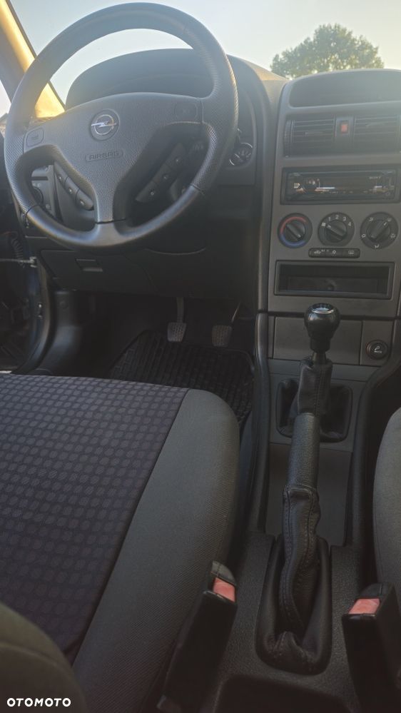 Opel Astra 2002 photo 4