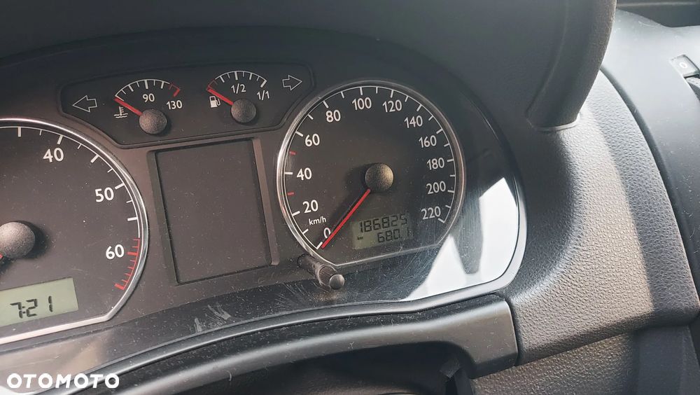 Volkswagen Polo 1.2 Comfortline - 2