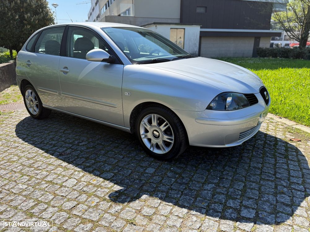 SEAT Ibiza 1.2 12V Stella - 4