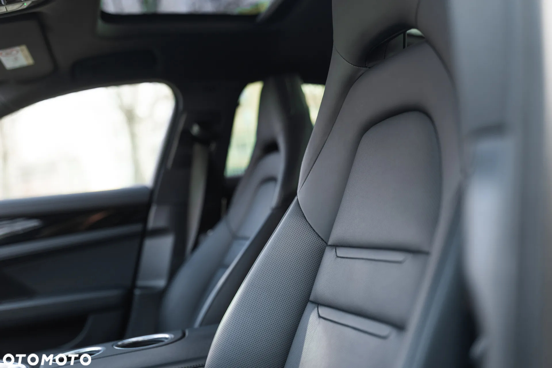 Porsche Panamera 4S E-Hybrid - 24