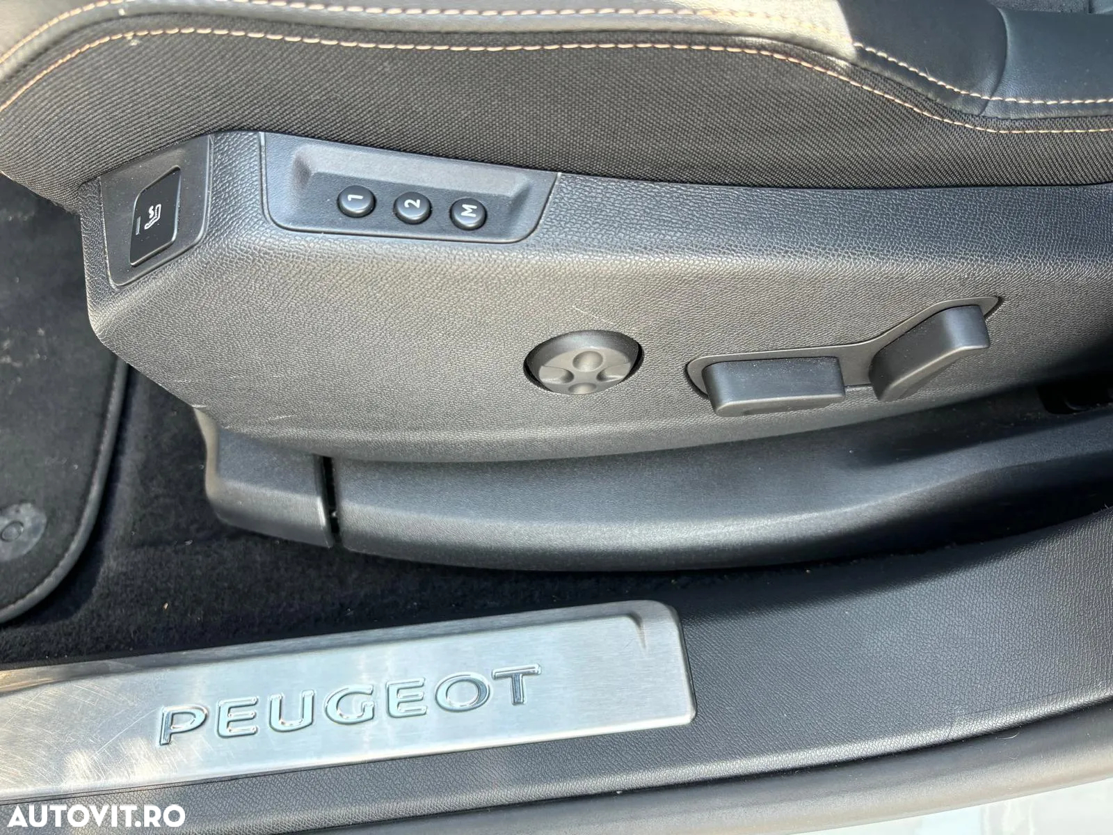 Peugeot 3008 1.6 PureTech Turbo S&S EAT8 GT-Line - 11