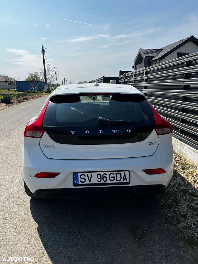 Volvo V40 D2 - 12
