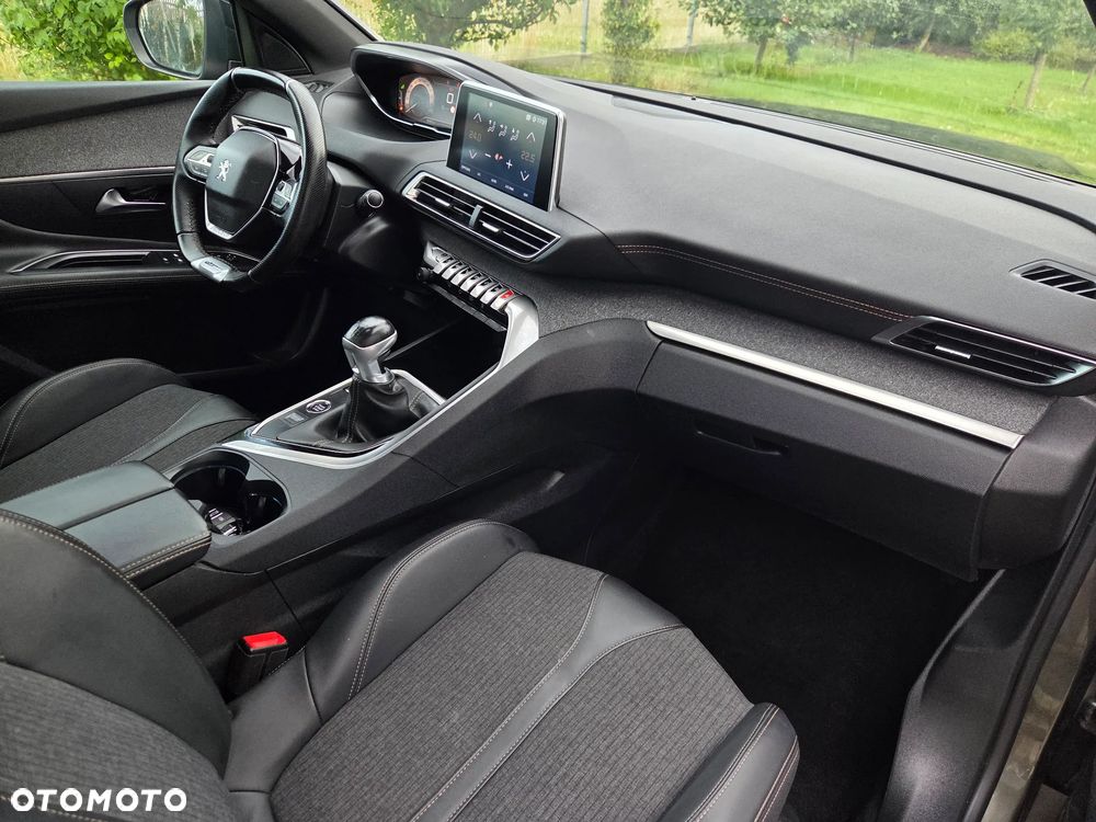 Peugeot 3008 1.2 PureTech GT S&S - 19