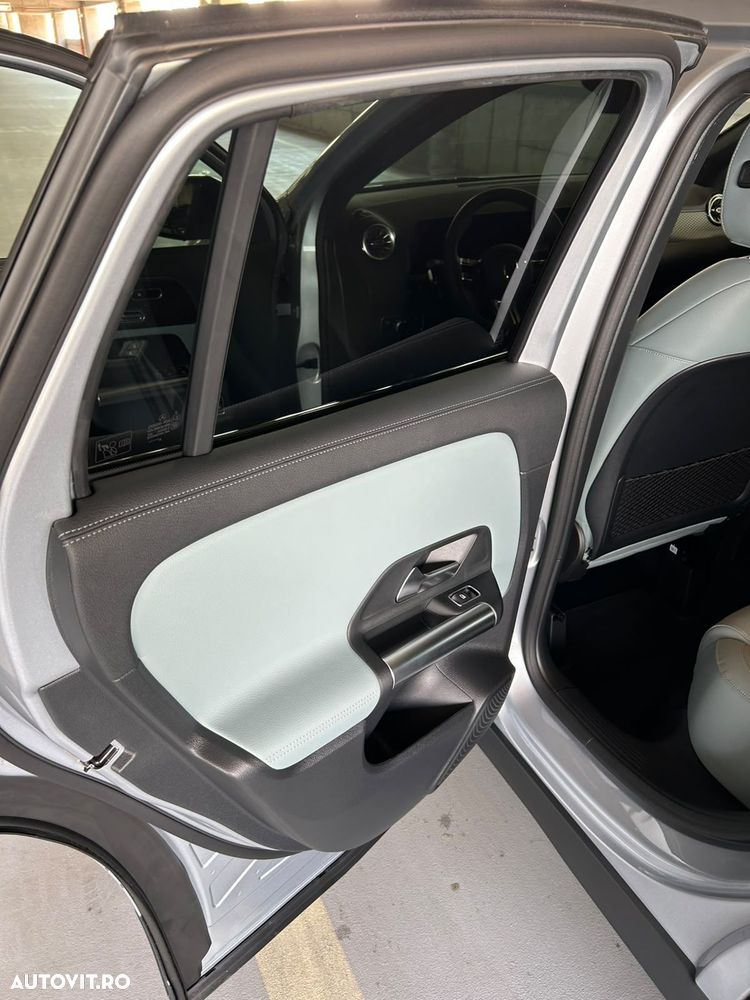 Mercedes-Benz GLA 220 4MATIC MHEV - 15